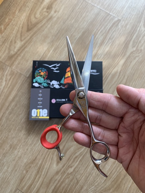 KÉO CẮT TÓC TITAN AT-07 chuyên dùng cho barber / salon