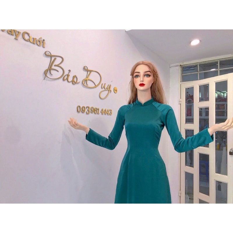 Áo dài lụa bóng thiết kế xanh rêu