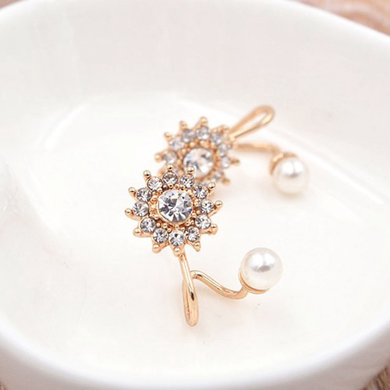 Bông tai hoa tuyết pha lê đính ngọc trai sang trọng