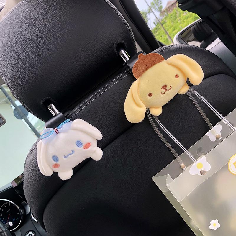Bộ 2 Móc Treo Đồ Gắn Sau Ghế Xe Hơi Hình Kuromi Cinnamoroll Mymelody Nhồi Bông Đáng Yêu