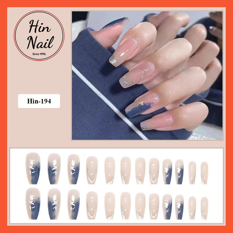 Móng tay giả form dài màu hồng , xanh