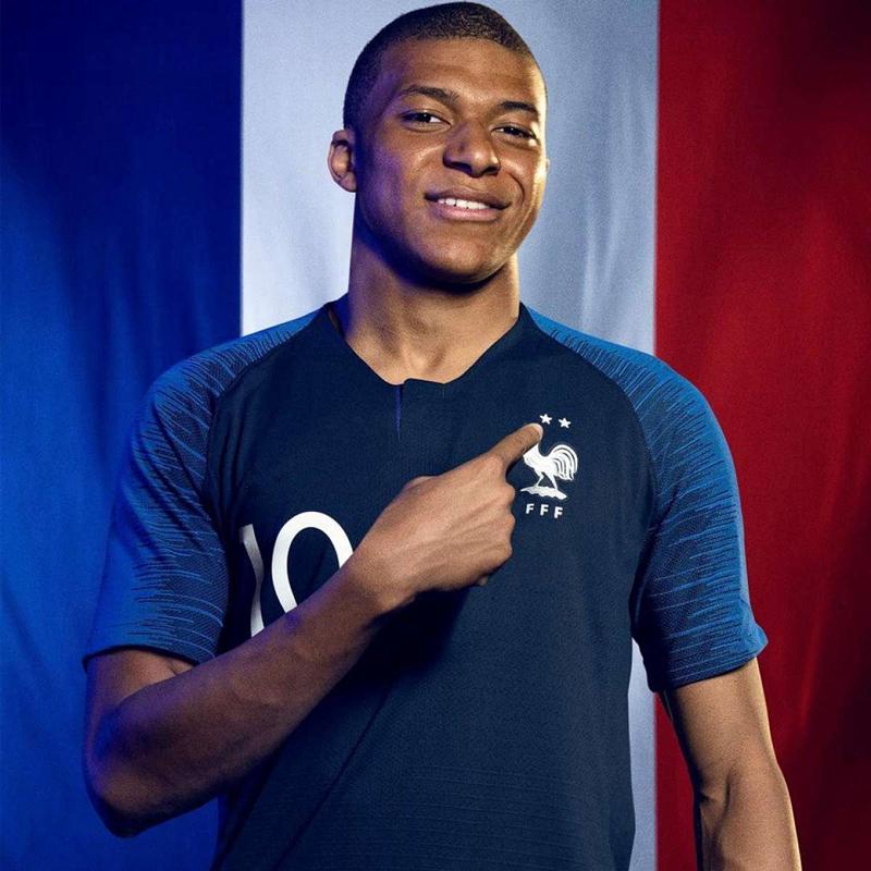 ch Pro 2 Ngôi Sao Mbappe Số 10 Pháp Nhà Và Sân Đá Bóng Nước Pháp Bóng Đá Tập Áo Thun sịn