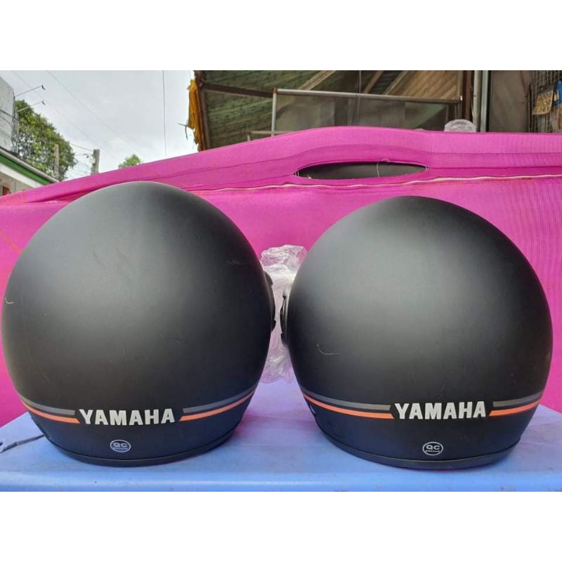 Nón yamaha RSX 3/4 mẫu siêu phẩm.có trầy xước