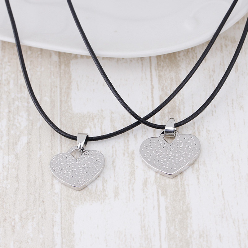 Vòng cổ Hình Trái Tim Màu Đen/Trắng Thời Trang Cho Cặp Đôi