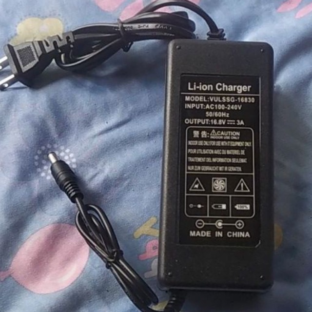 Xạc nhanh adaptor 4s 14.4-16.8 xạc nhanh 3A có quạt