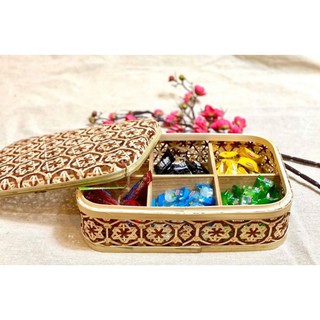 Hộp tre để bánh kẹo sang trọng có vách ngăn
