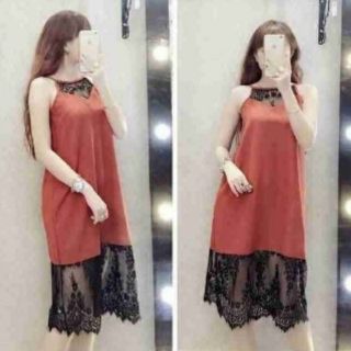 Đầm rộng phối ren