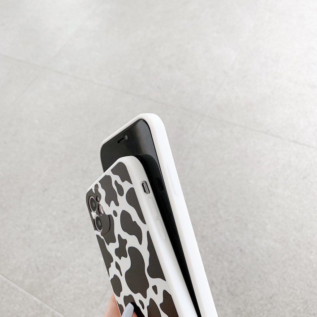 Ốp lưng chống rơi in họa tiết bò sữa có dây đeo tay cho iPhone 11 Pro X Xs Max 7 8Plus XR 12 12 mini 12 pro 12 pro max | BigBuy360 - bigbuy360.vn