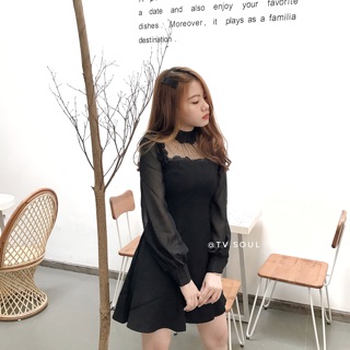 Đầm tay phồng phối ren