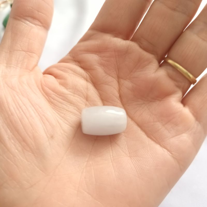 Mặt dây chuyền lu thống đá ngọc trắng thanh tẩy thu hút năng lượng tích cực may mắn đầu xuôi đuôi lọt