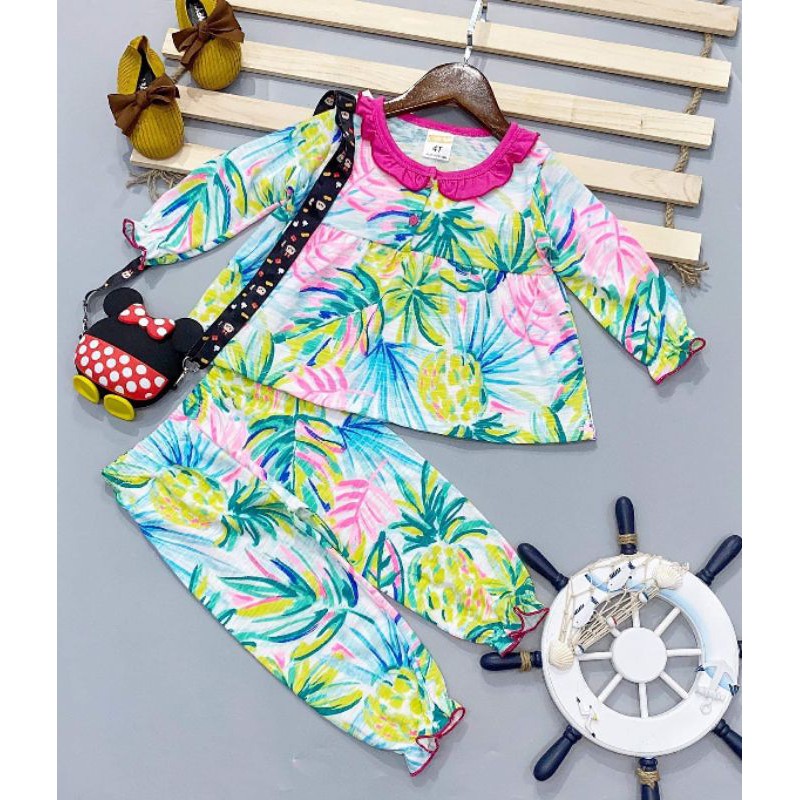 Bộ bé gái chất tốt