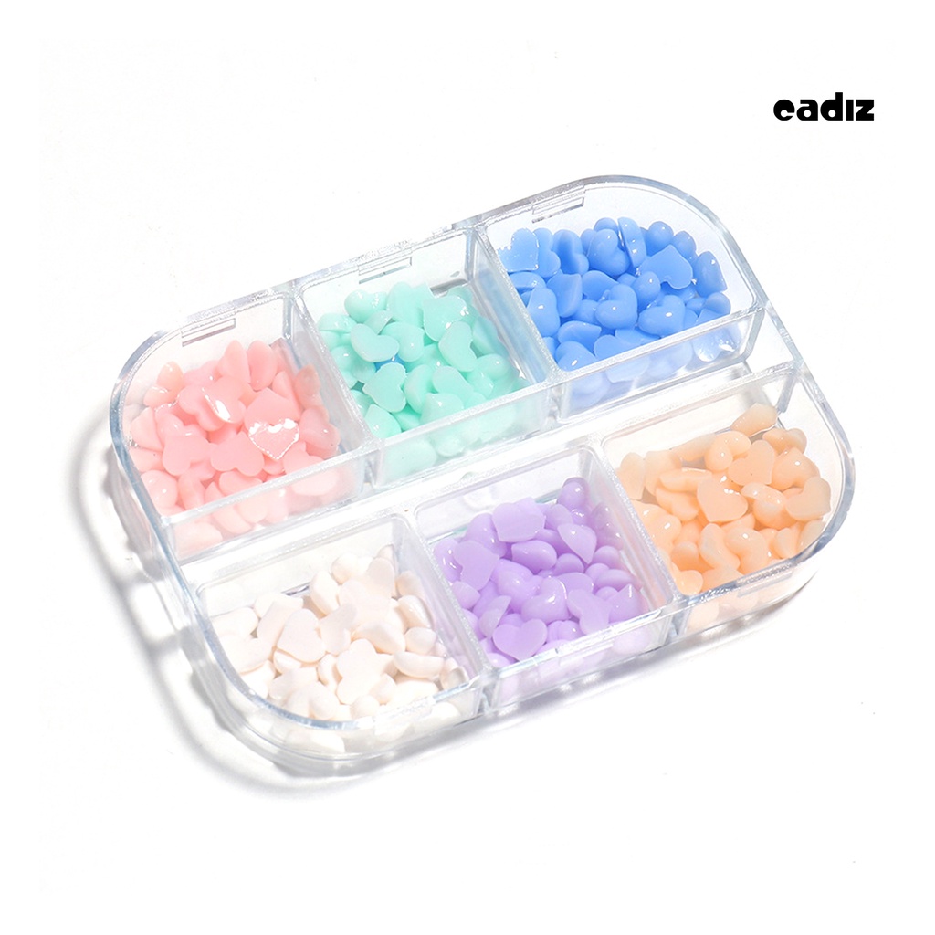 [Hàng mới về] Hộp 6 ngăn phụ kiện trang trí móng tay nghệ thuật hình trái tim hiệu ứng đổi màu hồng trắng 3D lưng phẳng