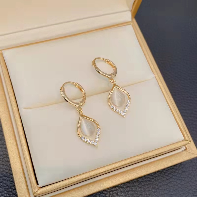 Bông Tai Mạ Bạc 925 Đính Đá Opal Sang Trọng Cho Nữ