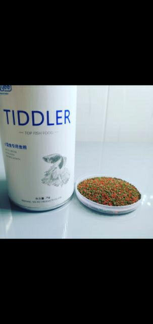 Thức ăn cao cấp kích màu, tăng trưởng tốt , không làm đục nước