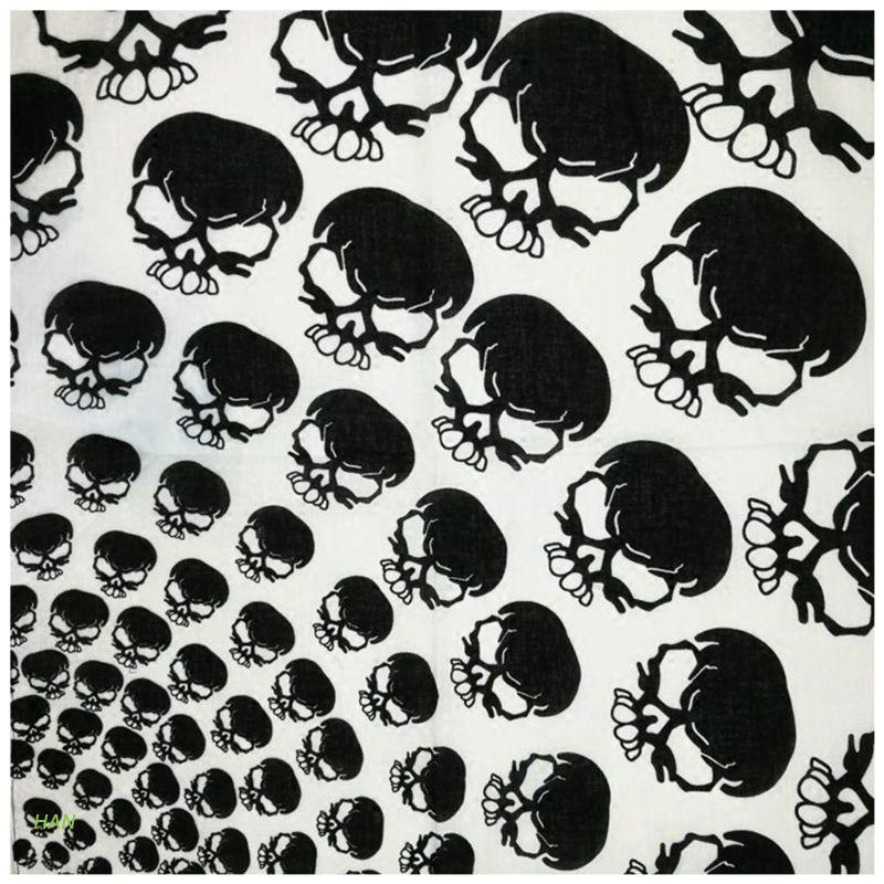 Khăn trùm đầu hình vuông 55x55cm in hình đầu lâu phong cách hip hop cho nam nữ