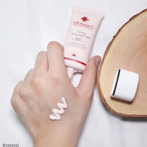 Kem chống nắng Cell Fusion C Toning Sunscreen 100 SPF50+/PA++++ nâng tông da