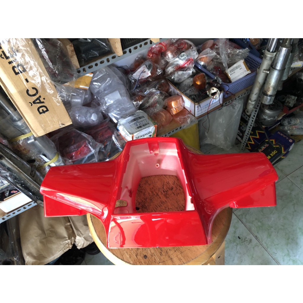 Hộp đầu đèn xe cub đèn vuông như DD+DH+82+84+91+94...sơn đỏ