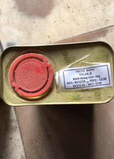 Vecny bóng màu cánh gián