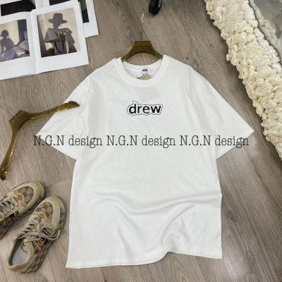Áo phông nữ dập nổi chữ Dreww