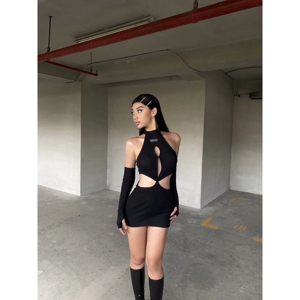 VÁY BODY LIỀN CẮT XẺ MẶC ĐƯỢC 3 KIỂU KÈM ỐNG TAY PHONG CÁCH SEXY