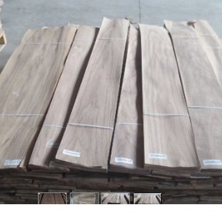 Ván lang  óc chó tư nhiên dán thùng loa-veener waanut dầy 0,6 mm R 26 x D 220