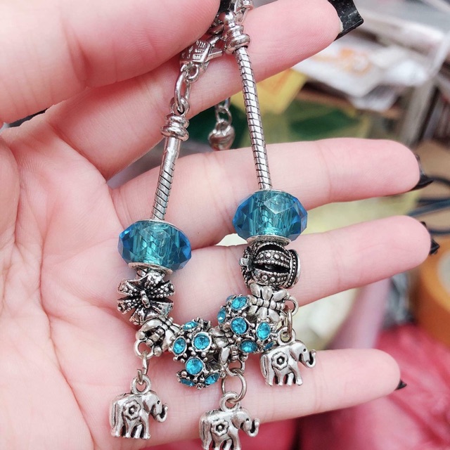 Vòng charm bạc Thái