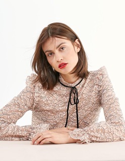 Áo ren nơ Stradivarius