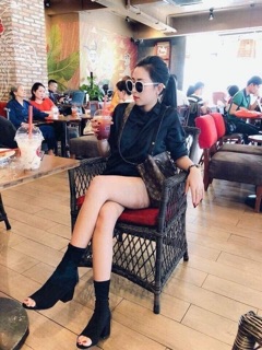 Sẵn be 36-đen 35 ( size khác Oder ) bốt da lộn hở mũi