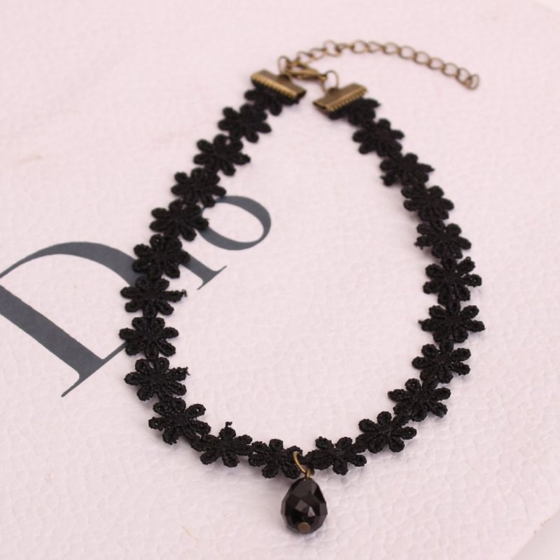 Vòng Cổ Choker Mặt Hoa Đính Đá Lấp Lánh Phong Cách Dân Tộc