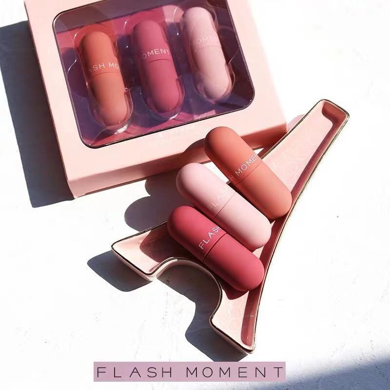 Bộ son kem lì Flash Moment mini trang điểm hình viên con nhộng | BigBuy360 - bigbuy360.vn