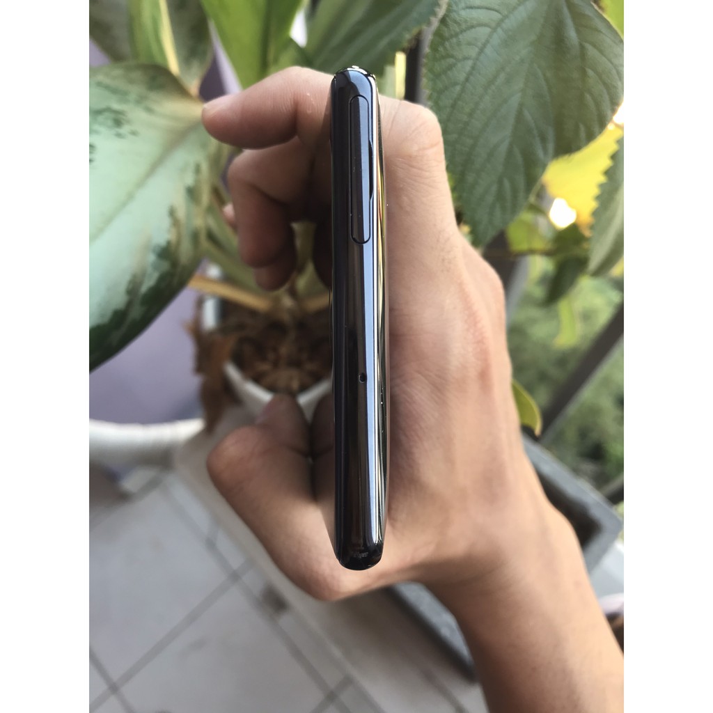 Điện thoại Sony Xperia XZ2 Premium Nguyên Zin Nguyên Áp