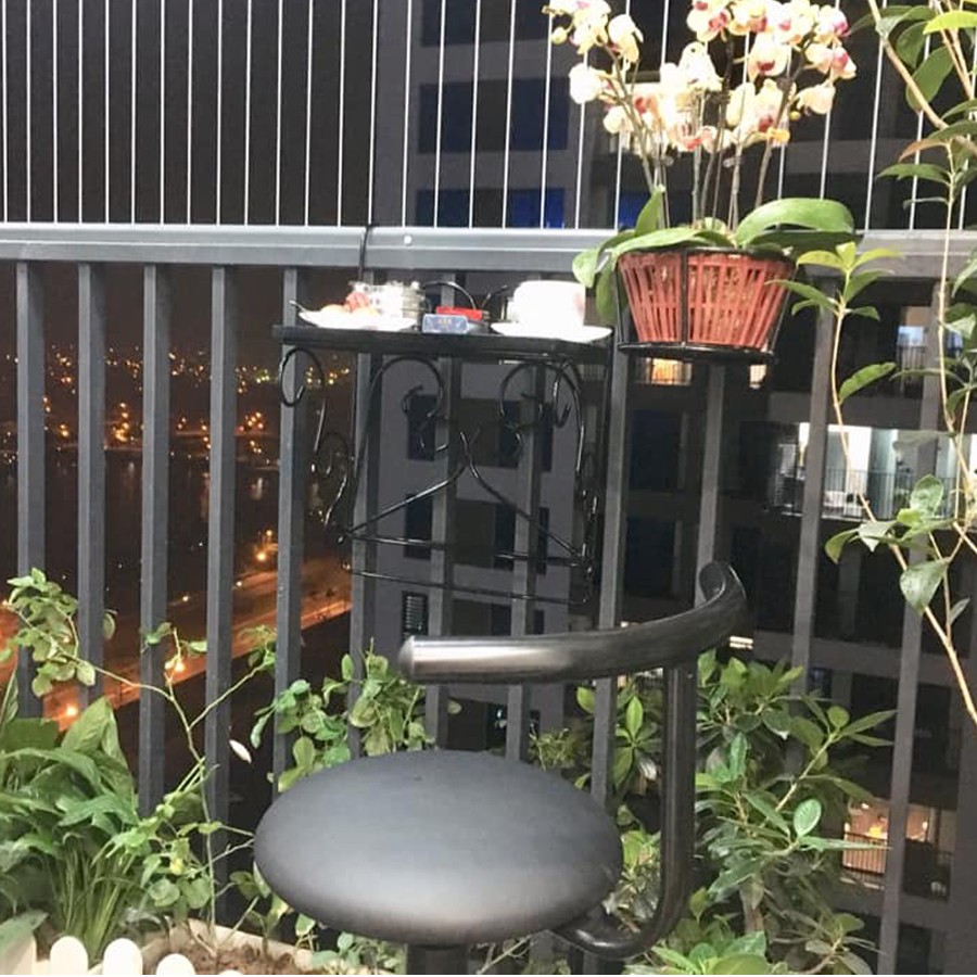 Bàn mini - kệ treo ban công