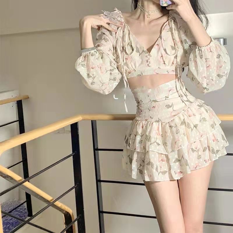 Set Đồ Nữ Đầm Chân Váy Hoa Nhí Hở Lưng Đi Dự Tiệc Biển Ngắn Sexy Body Áo Croptop Tay Dài Hở Lưng Chụp Ảnh Concept Sổng ẢoThời Trang Hàn Quốc Đẹp Cho Nữ Xiaoyingtao SD002
