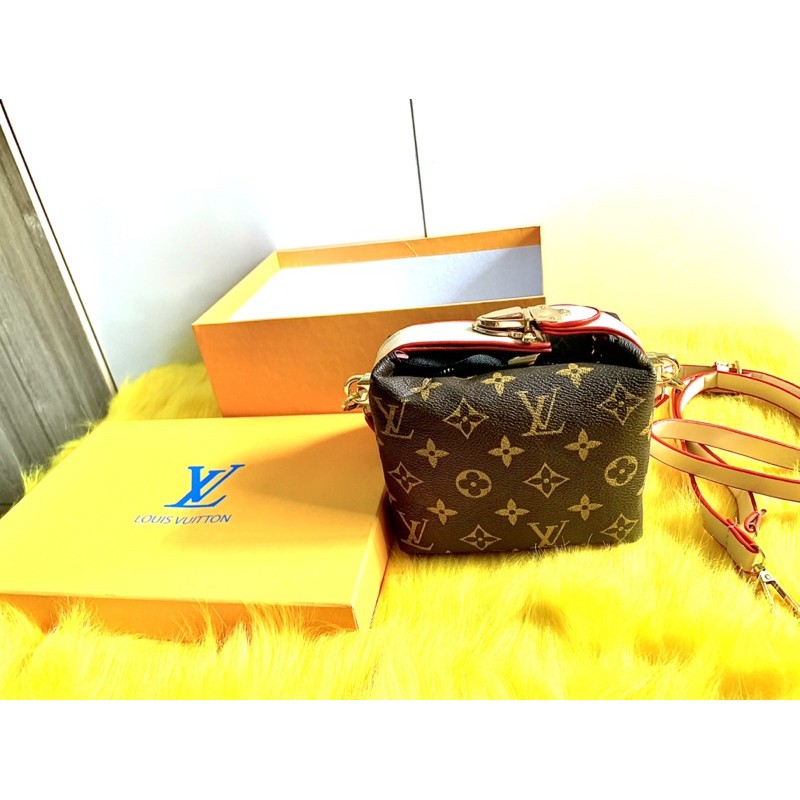 Lv khoá sập màu nâu | BigBuy360 - bigbuy360.vn