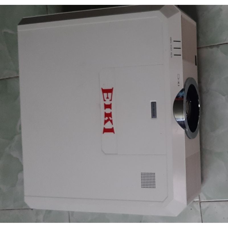 Máy chiếu eiki ek502x mới 94%