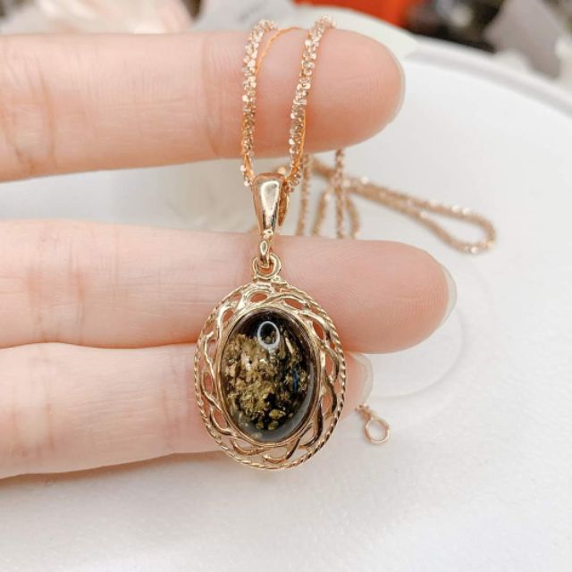 Mặt dây chuyền amber Nga