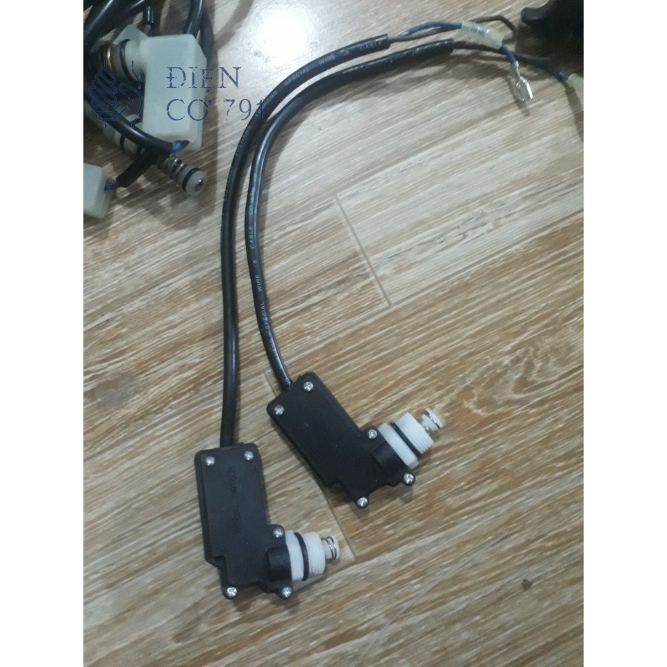 Rơle Áp Lực Máy Rửa Xe Loại Tốt   Ren 19 , Rơ Le Thay Thế Cho Các Loại Máy Rửa Xe Gia Đình MiNi Hàng Đẹp