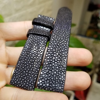 Dây đồng hồ da cá đuối màu đen cao cấp