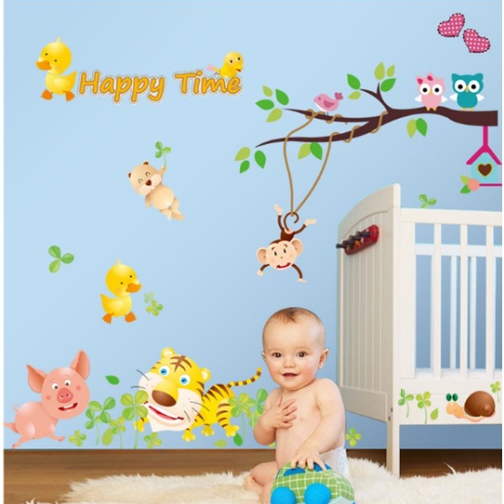 Decal trang trí tường - Chú khỉ đu dây trên cành cây và những bạn thú rừng