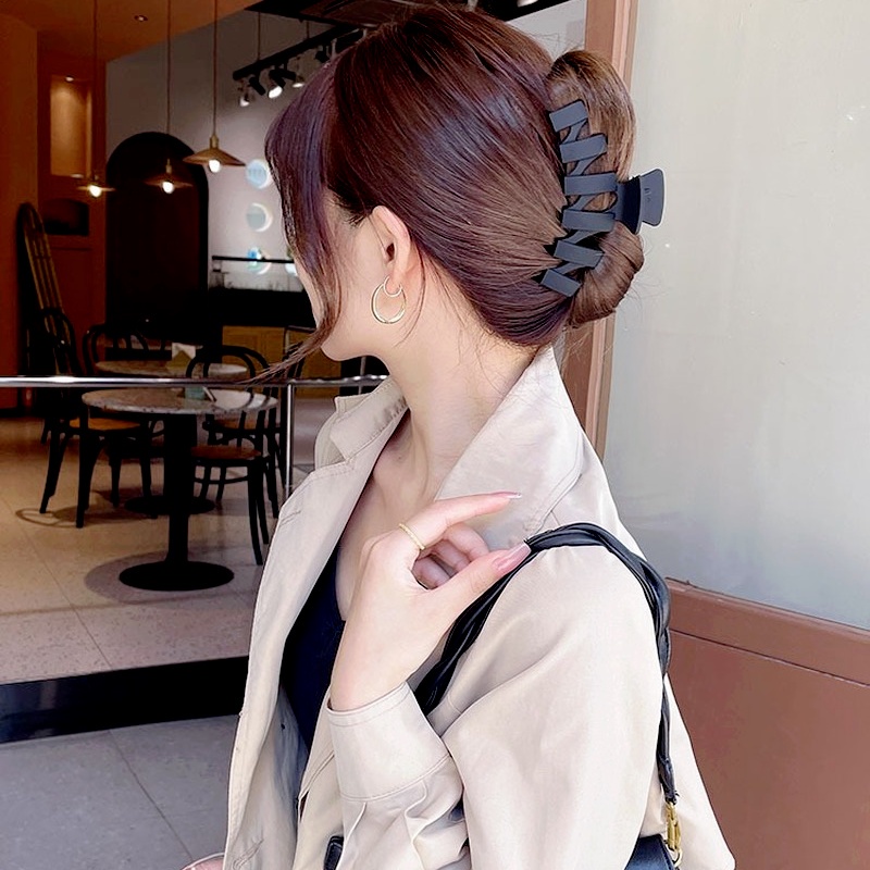 Kẹp tóc thời trang kiểu Hàn Quốc cho nữ xinh xắn