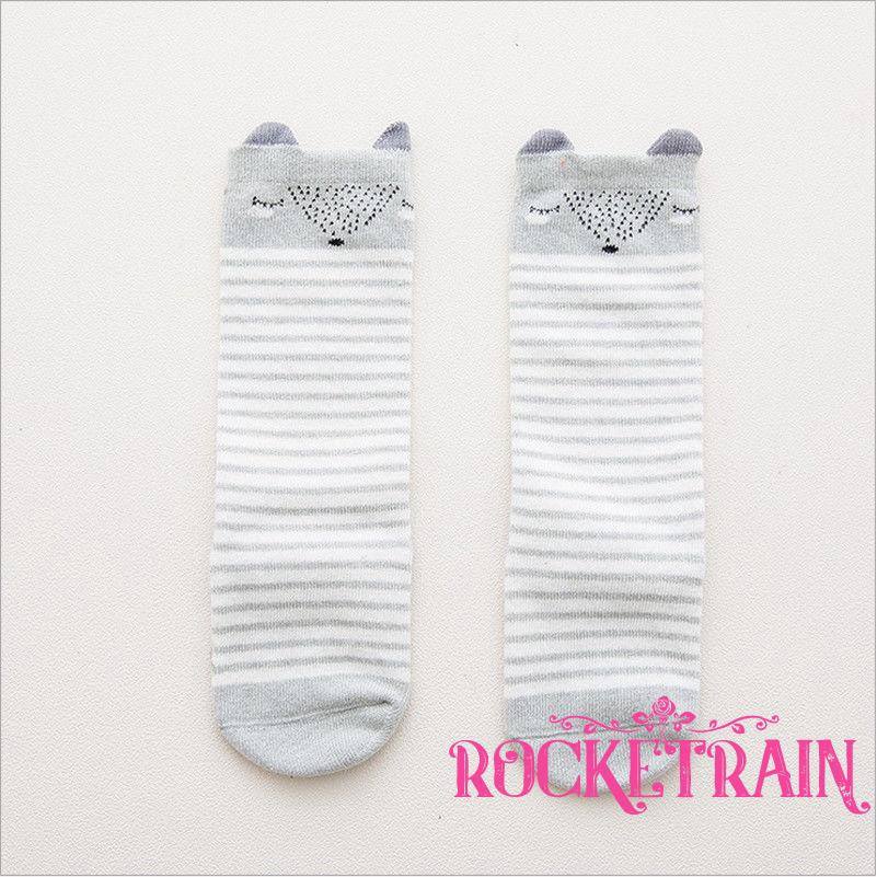Vớ cotton chống trượt họa tiết hoạt hình cho bé trai và gái