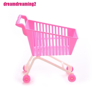 1 Búp Bê Barbie Mua Sắm