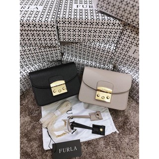 túi xách thời trang furla Màu Xám,màu đen Size 21