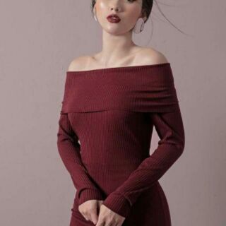 Váy len tăm bẹt vai
