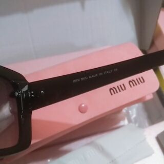 Kính miumiu sale