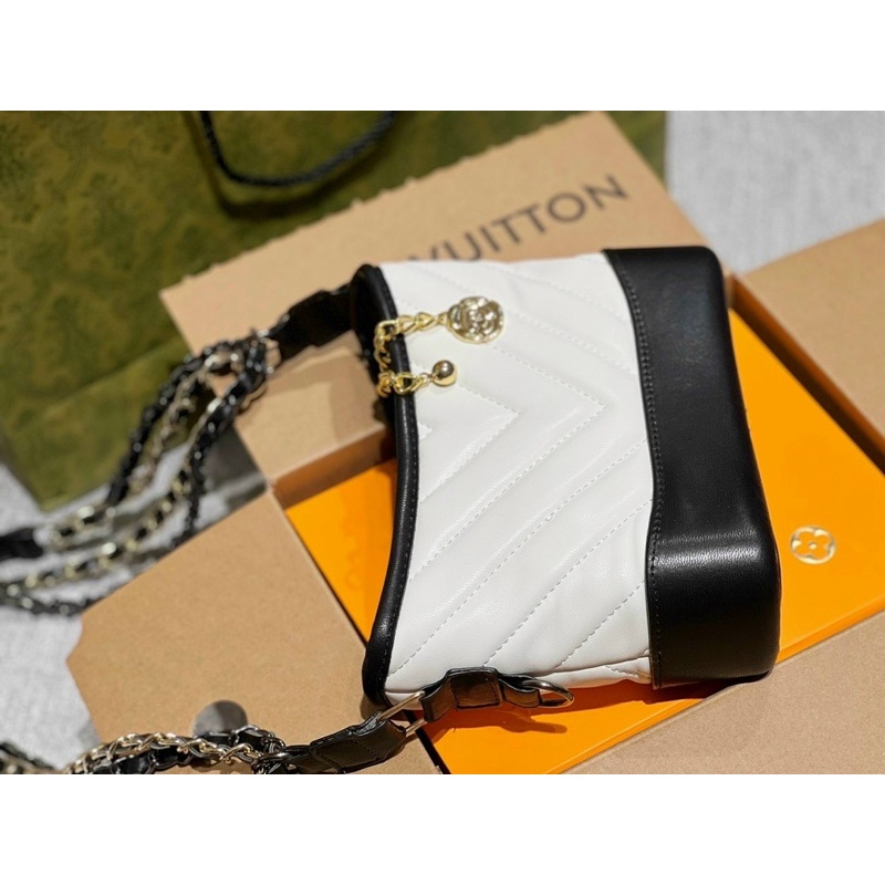 Túi xách nữ đeo chéo 2 dây hobo trần v size 20Freeship
