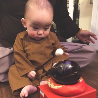 Đồ lam đi chùa cho bé