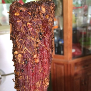 Thịt lợn gác bếp nhà làm 450k/kg