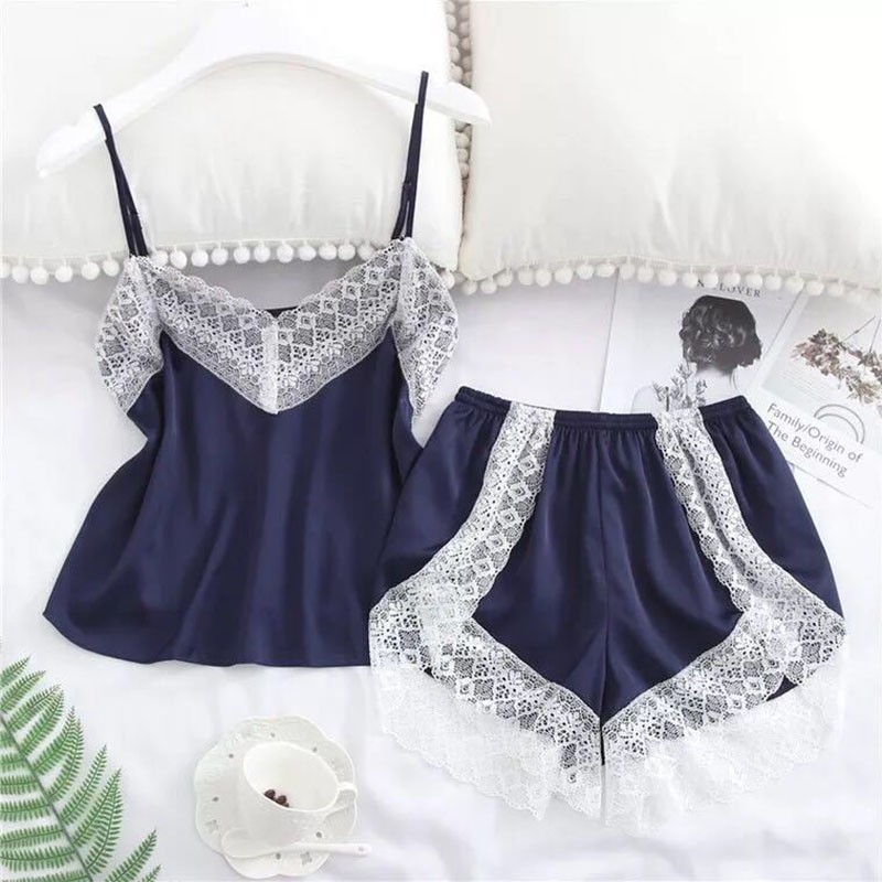 [ Mã 12FASHIONSALE1 giảm 10K đơn 50K ] Set Đồ Ngủ Áo Hai Dây + Quần Ngắn Vải Lụa Satin Phối Ren Gợi Cảm Cho Nữ