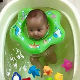 PHAO ĐỠ CỔ CHO BÉ